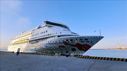 Quang Ninh welcomes first ship on Beihai – Ha Long route in cruise tourism season